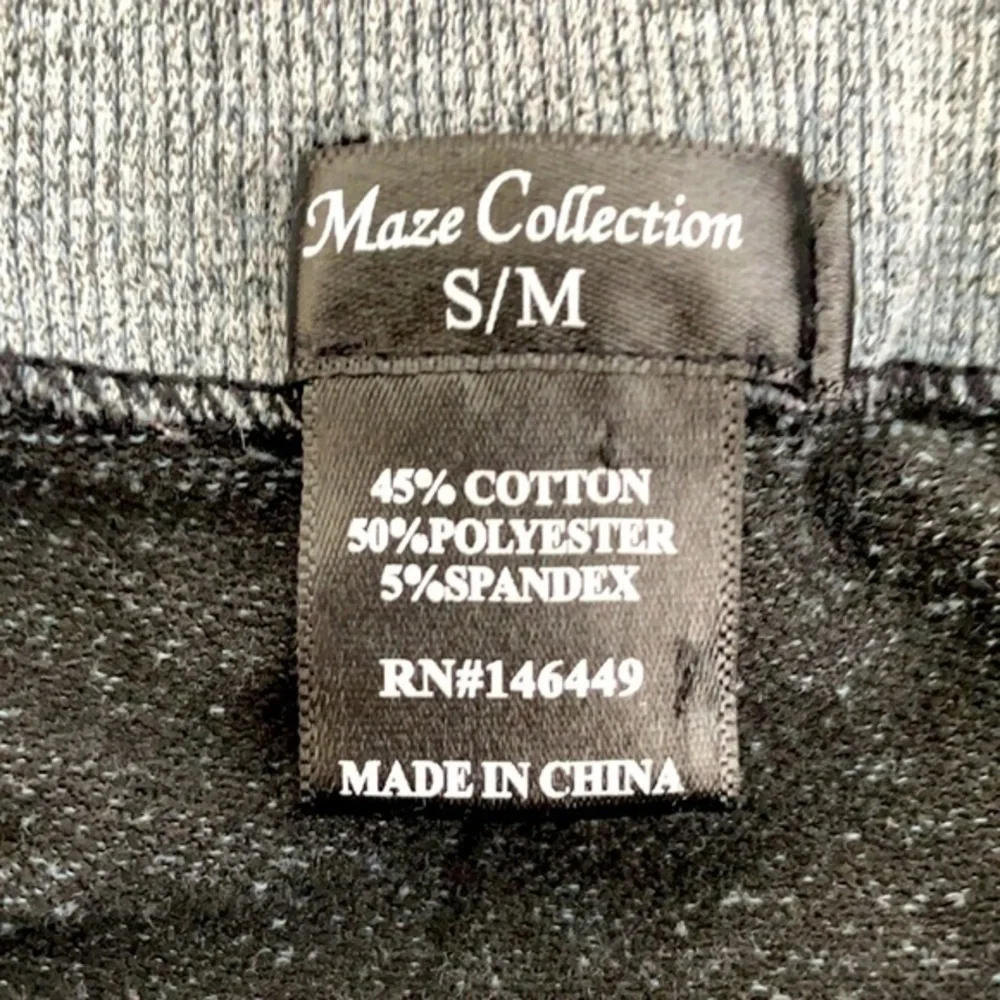 MAZE COLLECTION | Gray Rock & Roll Theme Leggings, Junior Size S/M.
